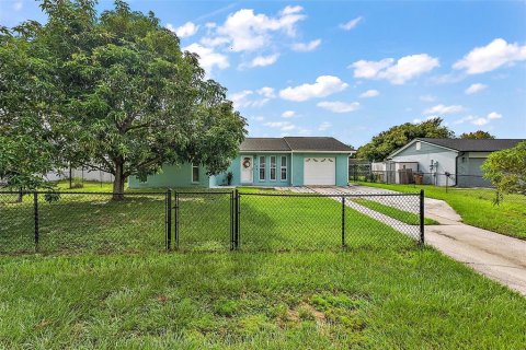 House in Kissimmee, Florida 4 bedrooms, 142.33 sq.m. № 1364541 - photo 23