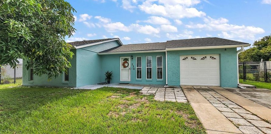 Casa en Kissimmee, Florida 4 dormitorios, 142.33 m2 № 1364541