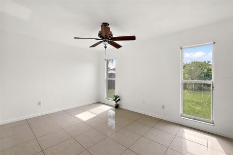 Villa ou maison à vendre à Kissimmee, Floride: 4 chambres, 142.33 m2 № 1364541 - photo 15