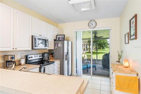 House in Vero Beach, Florida 3 bedrooms, 152.73 sq.m. № 1311796 - photo 28