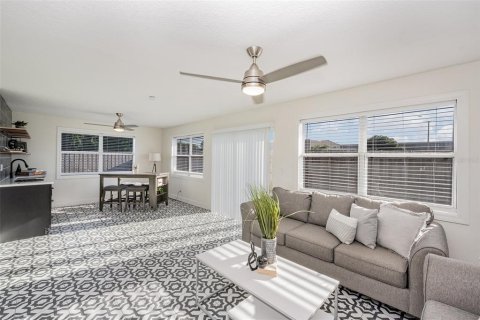 Villa ou maison à vendre à Merrit Island, Floride: 4 chambres, 217.39 m2 № 1215002 - photo 16