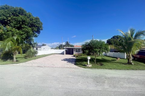 Villa ou maison à vendre à Pompano Beach, Floride: 3 chambres № 862837 - photo 15