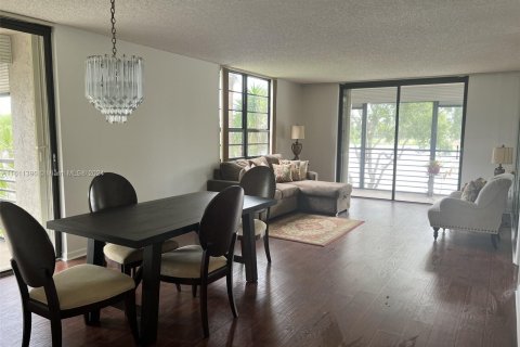 Condominio en venta en Pembroke Pines, Florida, 2 dormitorios, 110.27 m2 № 1233489 - foto 6