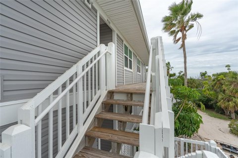 Condo in Placida, Florida, 2 bedrooms  № 916434 - photo 22