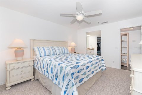 Condo in Placida, Florida, 2 bedrooms  № 916434 - photo 15