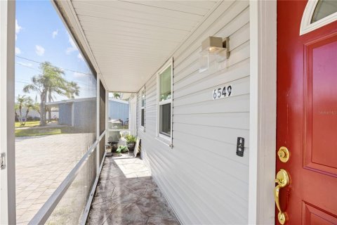 Villa ou maison à vendre à North Port, Floride: 3 chambres, 113.81 m2 № 807872 - photo 7