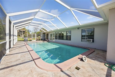 Villa ou maison à vendre à North Port, Floride: 3 chambres, 113.81 m2 № 807872 - photo 30