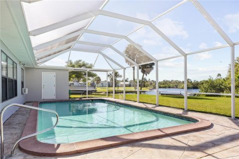 Villa ou maison à vendre à North Port, Floride: 3 chambres, 113.81 m2 № 807872 - photo 5