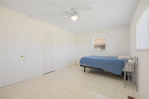 Villa ou maison à vendre à North Port, Floride: 3 chambres, 113.81 m2 № 807872 - photo 28