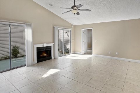 Touwnhouse à vendre à Casselberry, Floride: 2 chambres, 109.9 m2 № 1392133 - photo 11