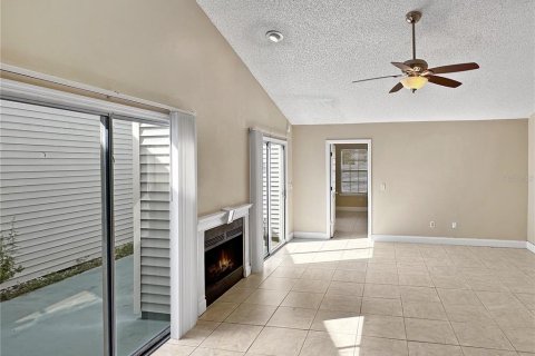 Touwnhouse à vendre à Casselberry, Floride: 2 chambres, 109.9 m2 № 1392133 - photo 10