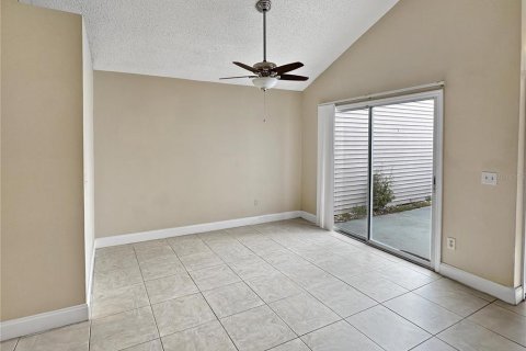 Touwnhouse à vendre à Casselberry, Floride: 2 chambres, 109.9 m2 № 1392133 - photo 8