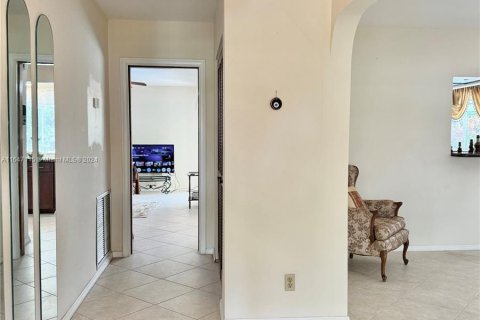 Villa ou maison à vendre à Coral Springs, Floride: 4 chambres, 167.97 m2 № 1329876 - photo 24