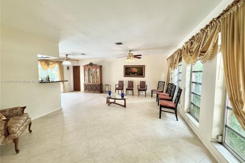 Villa ou maison à vendre à Coral Springs, Floride: 4 chambres, 167.97 m2 № 1329876 - photo 9