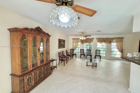 Villa ou maison à vendre à Coral Springs, Floride: 4 chambres, 167.97 m2 № 1329876 - photo 21