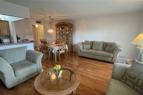 Condo in Deerfield Beach, Florida, 1 bedroom  № 1172630 - photo 5