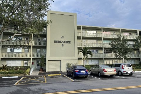 Copropriété à vendre à Deerfield Beach, Floride: 1 chambre, 66.8 m2 № 1172630 - photo 1