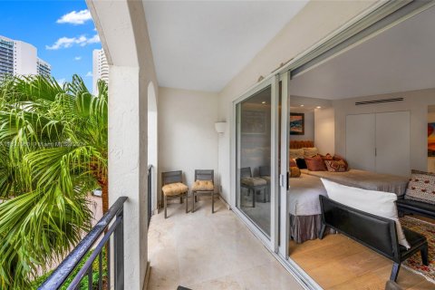 Copropriété à vendre à Aventura, Floride: 3 chambres, 241.08 m2 № 1269989 - photo 7