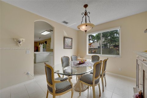 Villa ou maison à vendre à Davie, Floride: 4 chambres, 250.84 m2 № 1377054 - photo 12