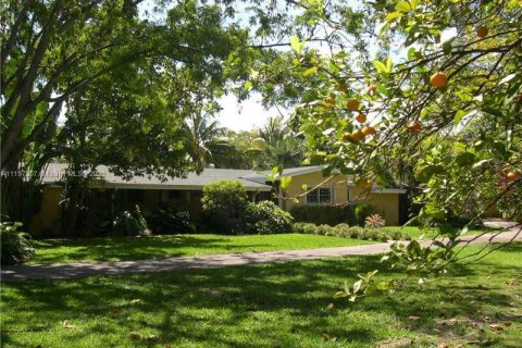 Casa en venta en Palmetto Bay, Florida, 4 dormitorios, 283.26 m2 № 6170 - foto 7