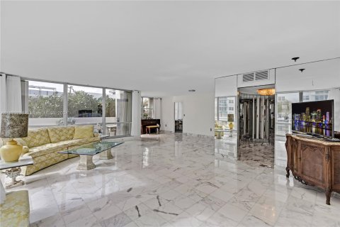 Copropriété à vendre à Hollywood, Floride: 2 chambres, 173.54 m2 № 1272595 - photo 22