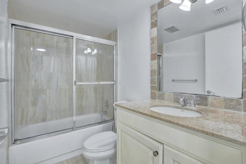 Condominio en venta en Boca Raton, Florida, 2 dormitorios, 85.47 m2 № 1136460 - foto 1