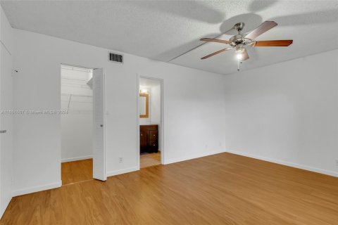 Copropriété à vendre à Tamarac, Floride: 2 chambres, 99.87 m2 № 1333694 - photo 11