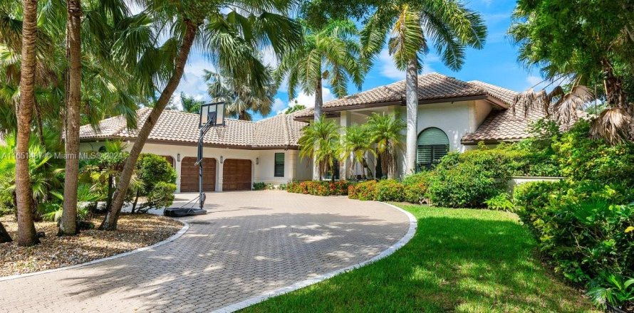 Villa ou maison à Parkland, Floride 5 chambres, 414.62 m2 № 1333689