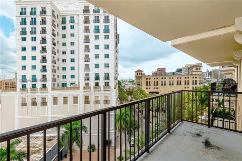 Condominio en venta en Coral Gables, Florida, 2 dormitorios, 115.01 m2 № 1441709 - foto 4