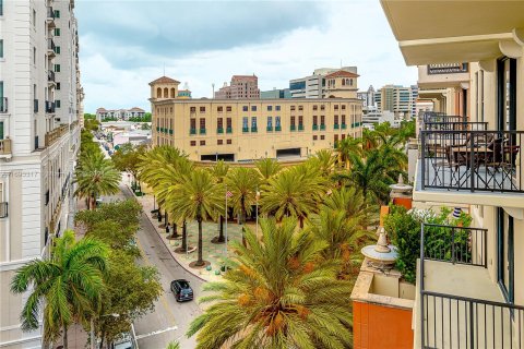 Condominio en venta en Coral Gables, Florida, 2 dormitorios, 115.01 m2 № 1441709 - foto 1