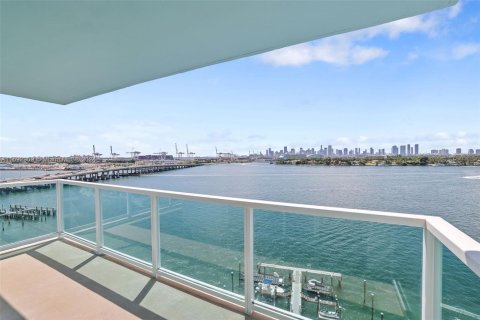 Condominio en venta en Miami Beach, Florida, 2 dormitorios, 106.56 m2 № 1441708 - foto 5