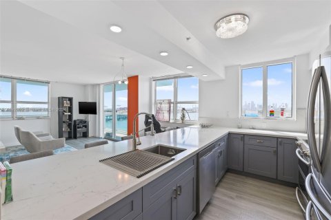 Condominio en venta en Miami Beach, Florida, 2 dormitorios, 106.56 m2 № 1441708 - foto 15