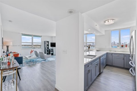 Condominio en venta en Miami Beach, Florida, 2 dormitorios, 106.56 m2 № 1441708 - foto 16