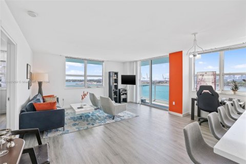 Condominio en venta en Miami Beach, Florida, 2 dormitorios, 106.56 m2 № 1441708 - foto 2