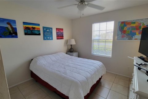 Купить виллу или дом в Кейп-Корал, Флорида 6 комнат, 106.65м2, № 500070 - фото 19