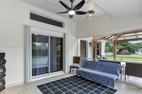 Casa en venta en West Palm Beach, Florida, 3 dormitorios, 141.4 m2 № 1362291 - foto 10