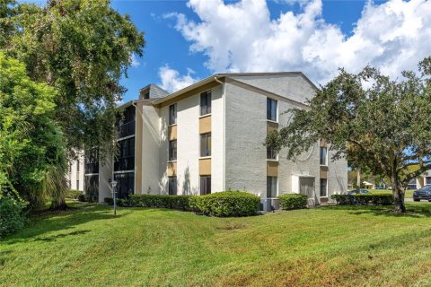 Condominio en venta en Tarpon Springs, Florida, 2 dormitorios, 90.95 m2 № 1376563 - foto 3