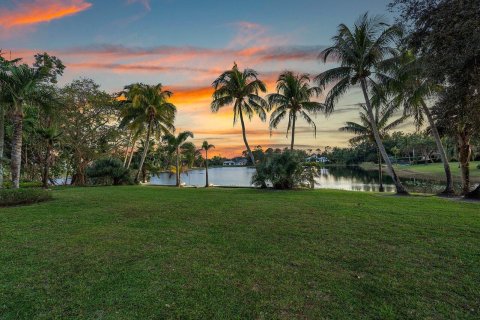 Villa ou maison à vendre à West Palm Beach, Floride: 5 chambres, 398.36 m2 № 987480 - photo 4