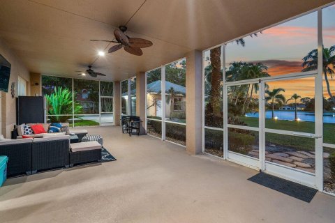 Villa ou maison à vendre à West Palm Beach, Floride: 5 chambres, 398.36 m2 № 987480 - photo 11