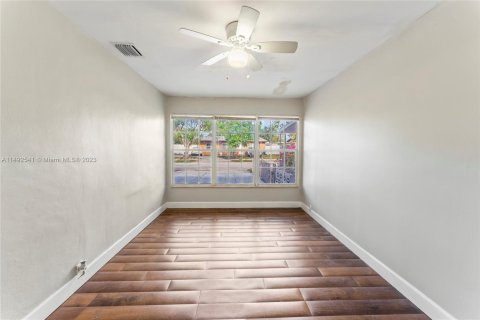 Casa en venta en Pompano Beach, Florida, 3 dormitorios, 159.7 m2 № 860057 - foto 23