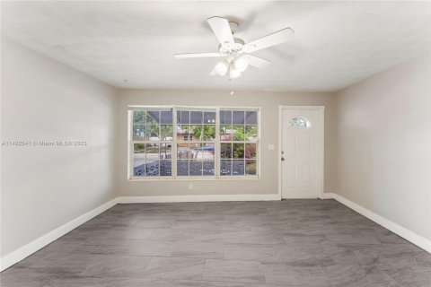 Casa en venta en Pompano Beach, Florida, 3 dormitorios, 159.7 m2 № 860057 - foto 7