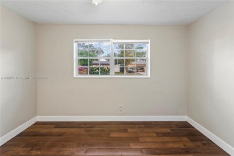 Casa en venta en Pompano Beach, Florida, 3 dormitorios, 159.7 m2 № 860057 - foto 11