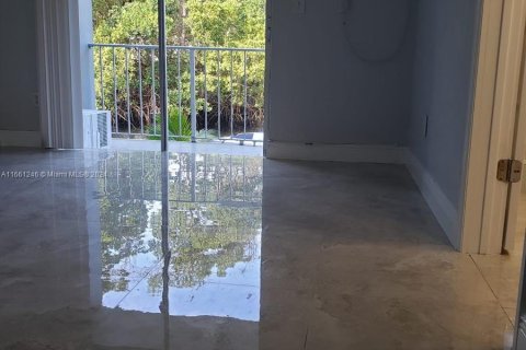 Condominio en alquiler en North Miami, Florida, 1 dormitorio, 53.14 m2 № 1367616 - foto 10