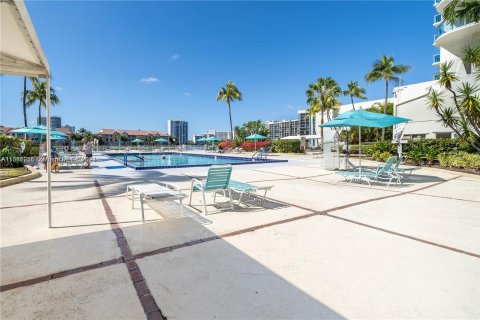 Copropriété à vendre à Hollywood, Floride: 2 chambres, 123.93 m2 № 1367619 - photo 10