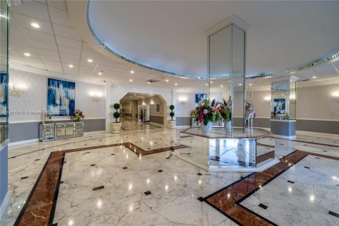 Copropriété à vendre à Hollywood, Floride: 2 chambres, 123.93 m2 № 1367619 - photo 2