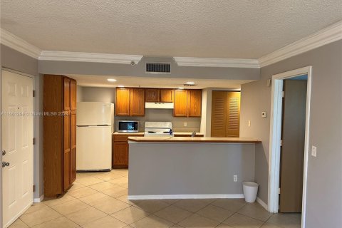 Copropriété à louer à Tamarac, Floride: 1 chambre, 57.13 m2 № 1367620 - photo 4