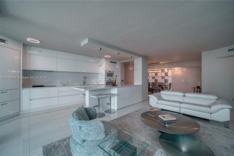 Copropriété à louer à Sunny Isles Beach, Floride: 2 chambres, 142.14 m2 № 1367621 - photo 8