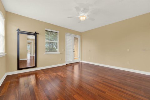 Townhouse in Winter Park, Florida 2 bedrooms, 167.97 sq.m. № 1365147 - photo 24