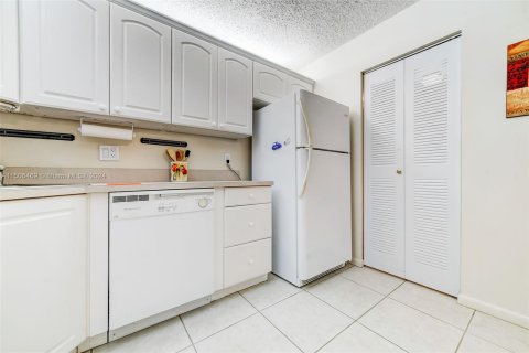 Condominio en venta en Greenacres, Florida, 2 dormitorios, 87.05 m2 № 929301 - foto 12