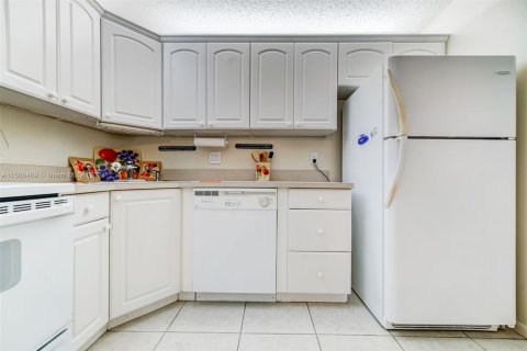 Copropriété à vendre à Greenacres, Floride: 2 chambres, 87.05 m2 № 929301 - photo 11